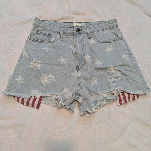 easel Pants - Easel Light Blue Star Patterned Jean Shorts Size Large